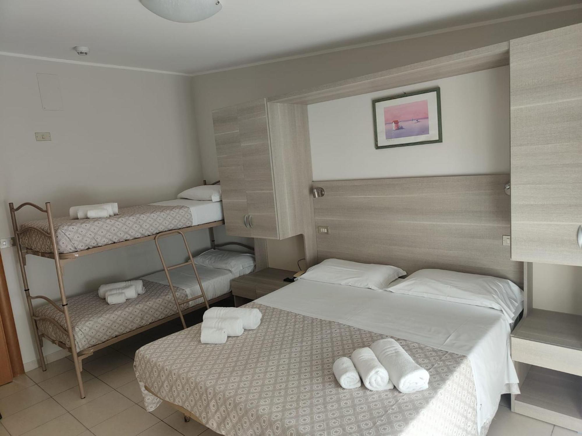 Hotel Gioiella Ρίμινι Δωμάτιο φωτογραφία